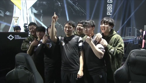 Valve 发布了一个新的更新，针对 CS2