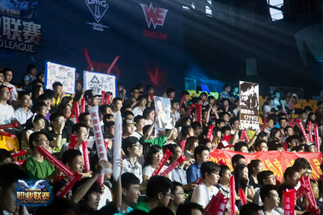 输掉世界赛心有不甘，HLE官宣换教练